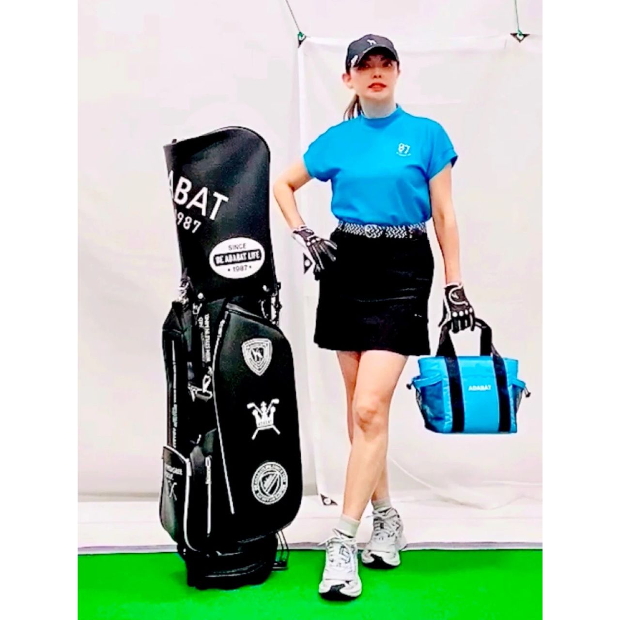 レディースのアダバットのダサくないおしゃれなコーディネート例
