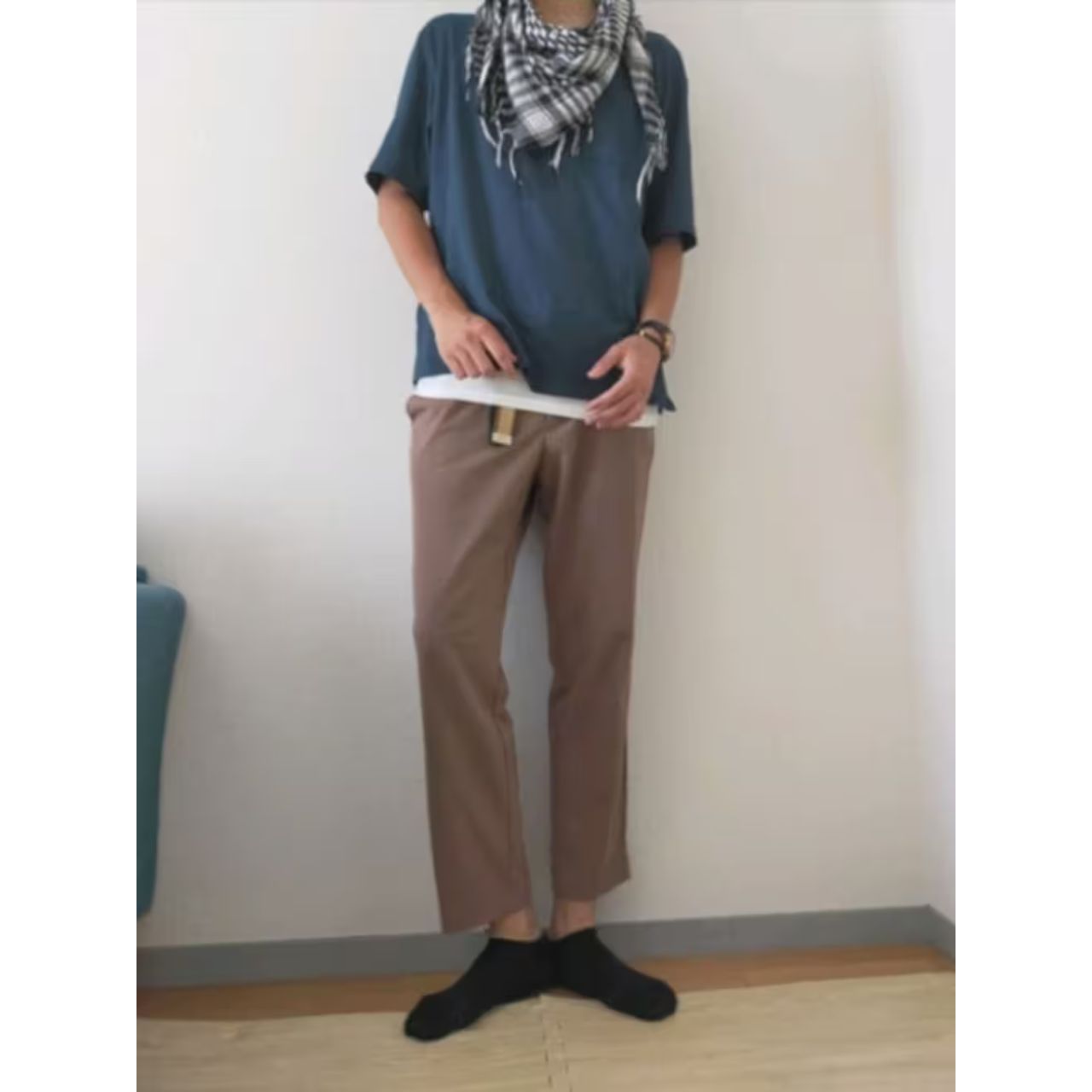 メンズのアフガンストールのダサくないおしゃれなコーディネート例