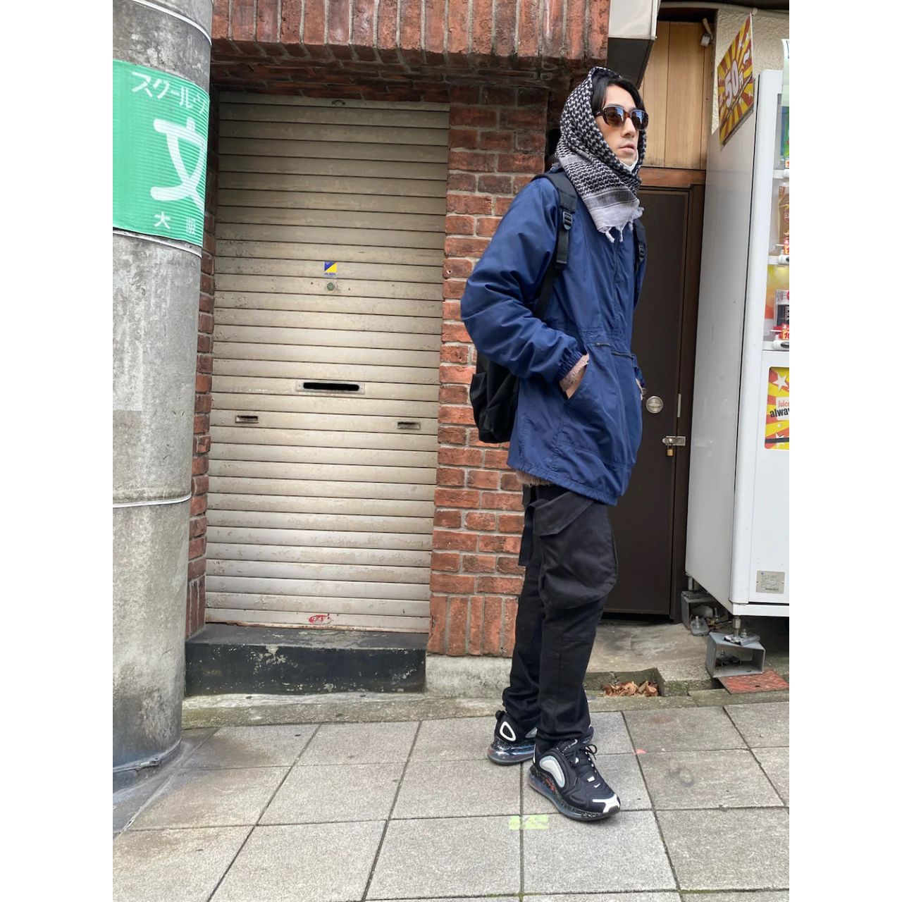 メンズのアフガンストールのダサくないおしゃれなコーディネート例