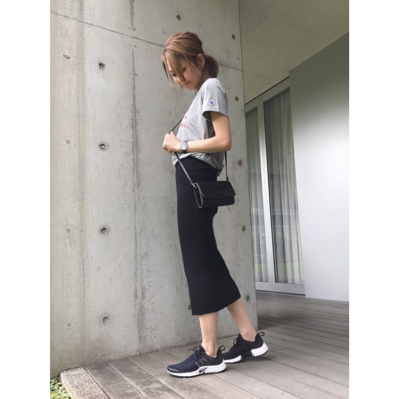 レディースのエアプレストのダサくないおしゃれなコーディネート例
