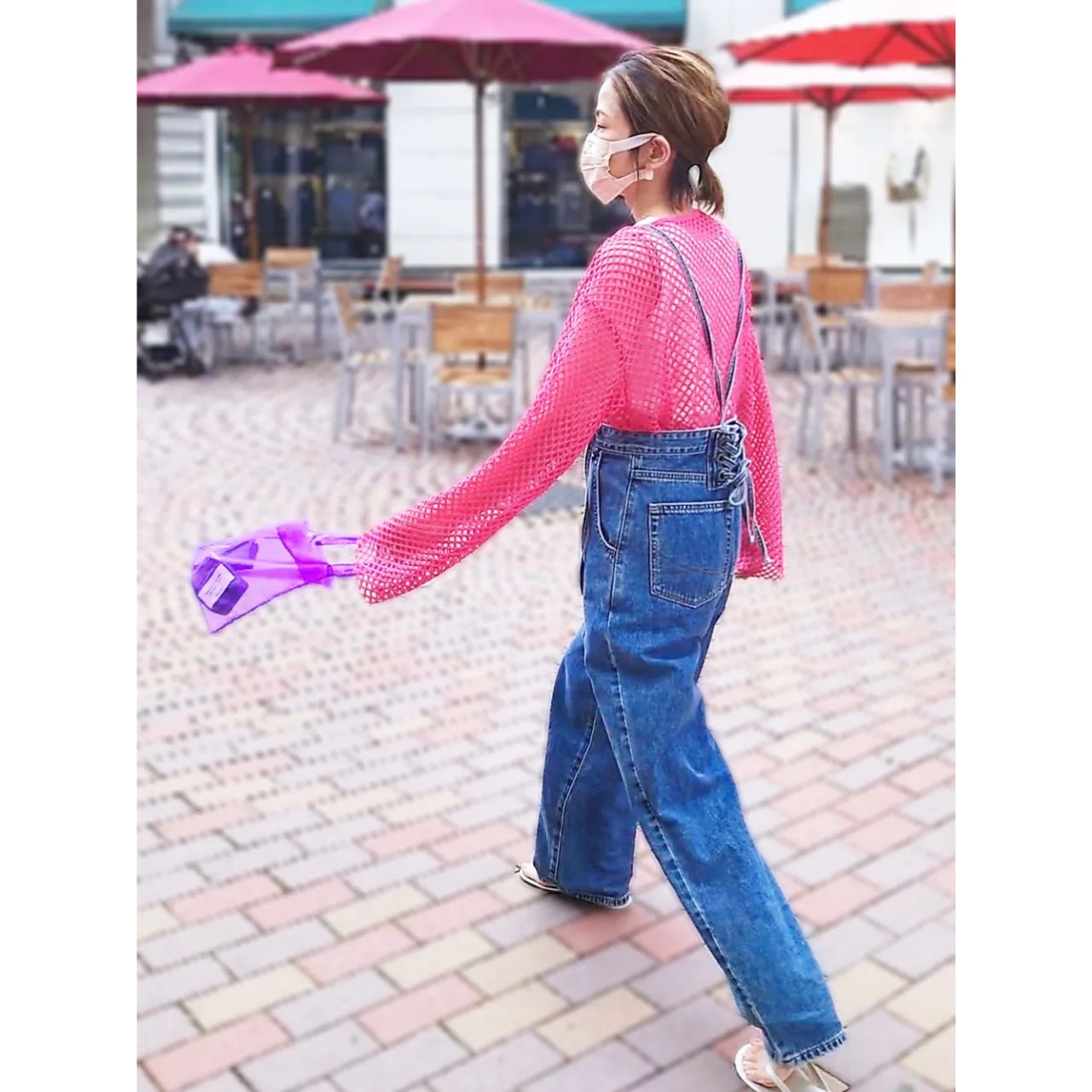 レディースのバレンシアガの財布のダサくないおしゃれなコーディネート例