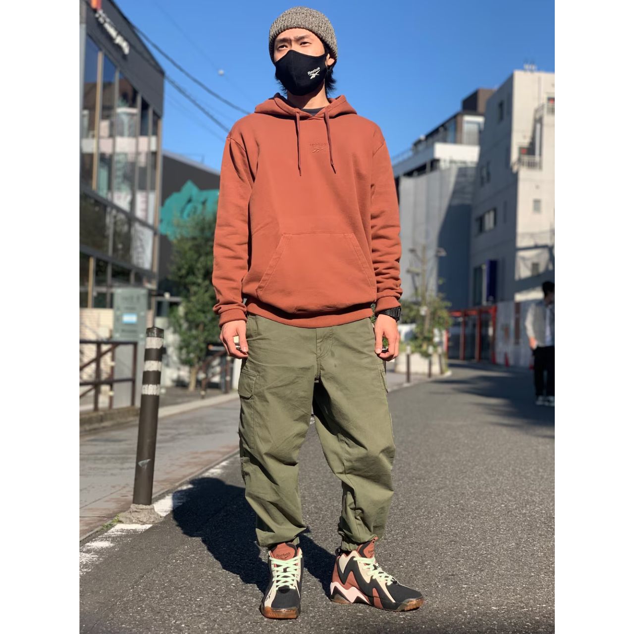 メンズのバッシュの外履きのダサくないおしゃれなコーディネート例