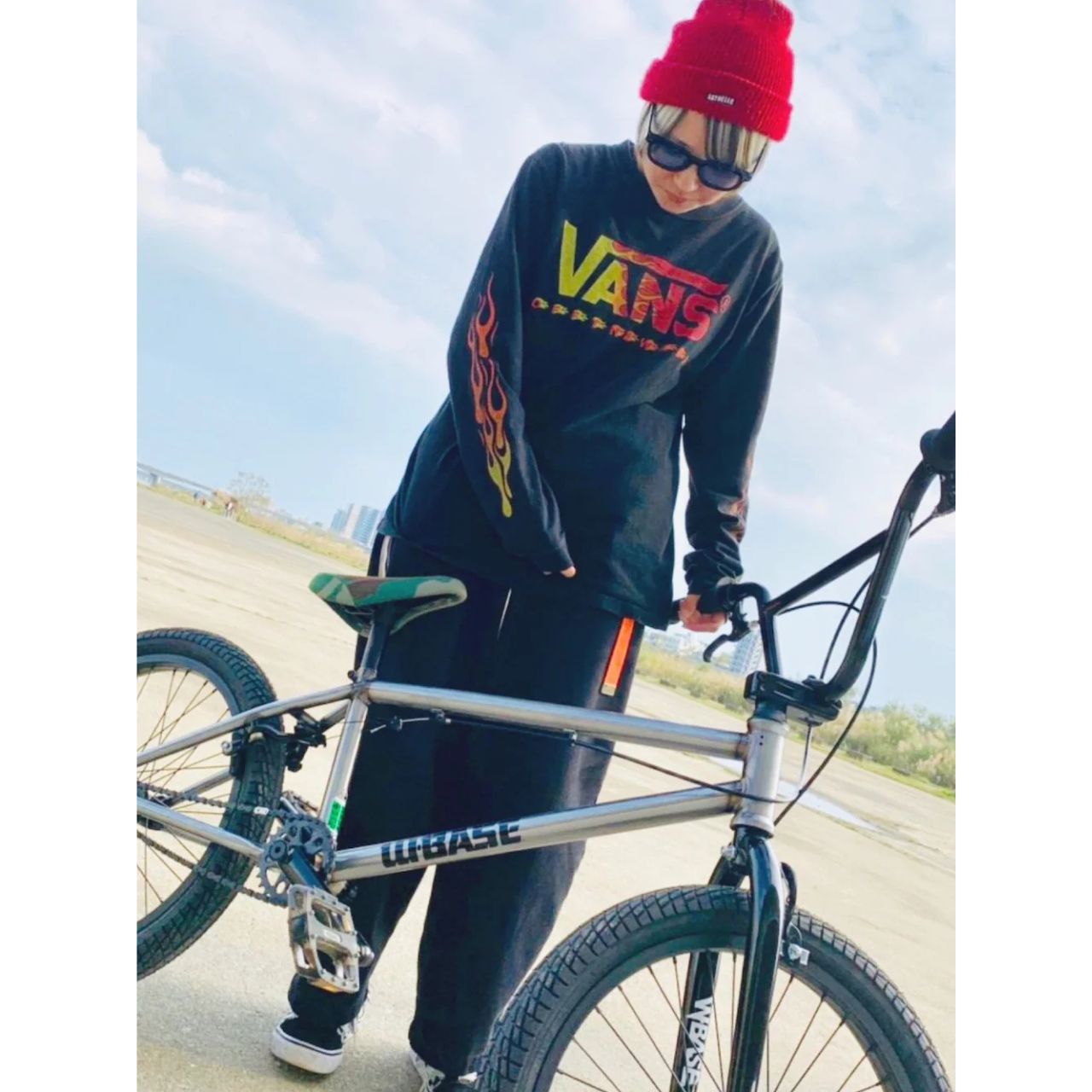 レディースのBMXの街のがおしゃれなコーディネート例