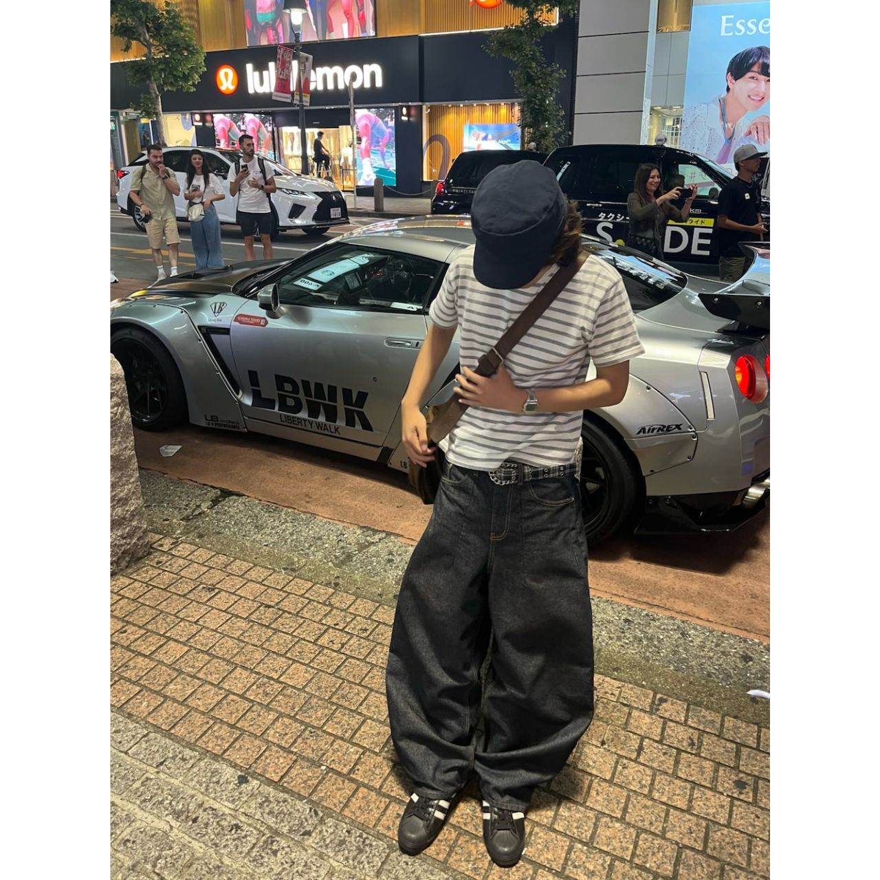 メンズのバーバリーのキャップのダサくないおしゃれなコーディネート例

