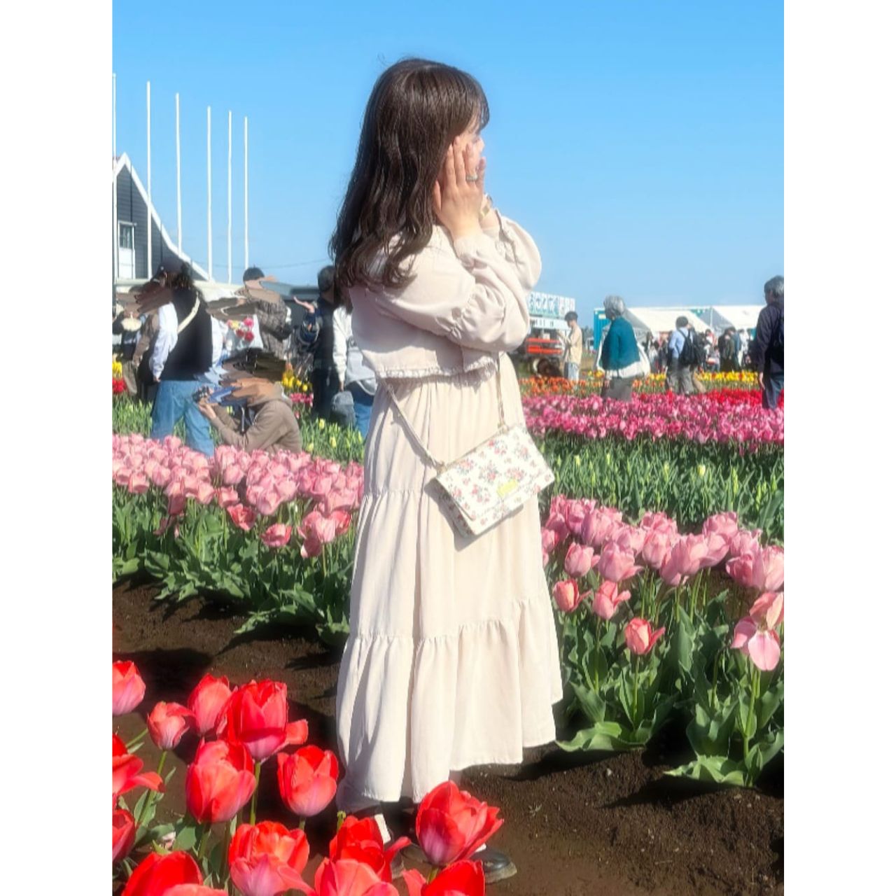 レディースのキャスキッドソンのバッグのダサくないおしゃれなコーディネート例
