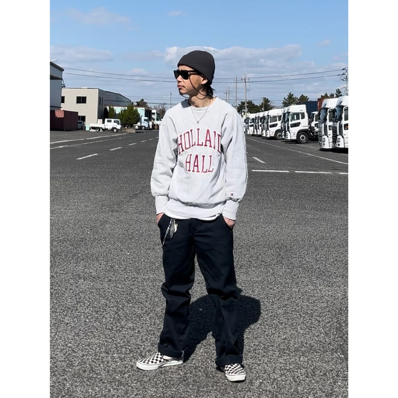 メンズのチャンピオンブランドの服のダサくないおしゃれなコーディネート例
