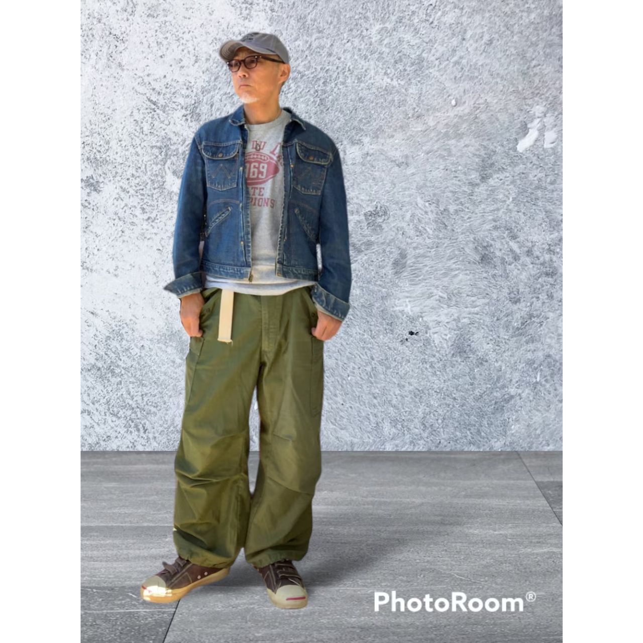 メンズのチャンピオンブランドの服のダサくないおしゃれなコーディネート例
