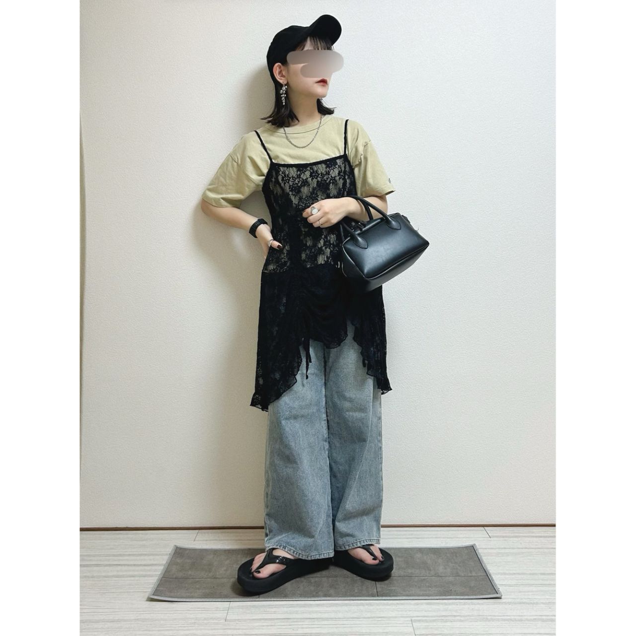 レディースのチャンピオンブランドの服のダサくないおしゃれなコーディネート例
