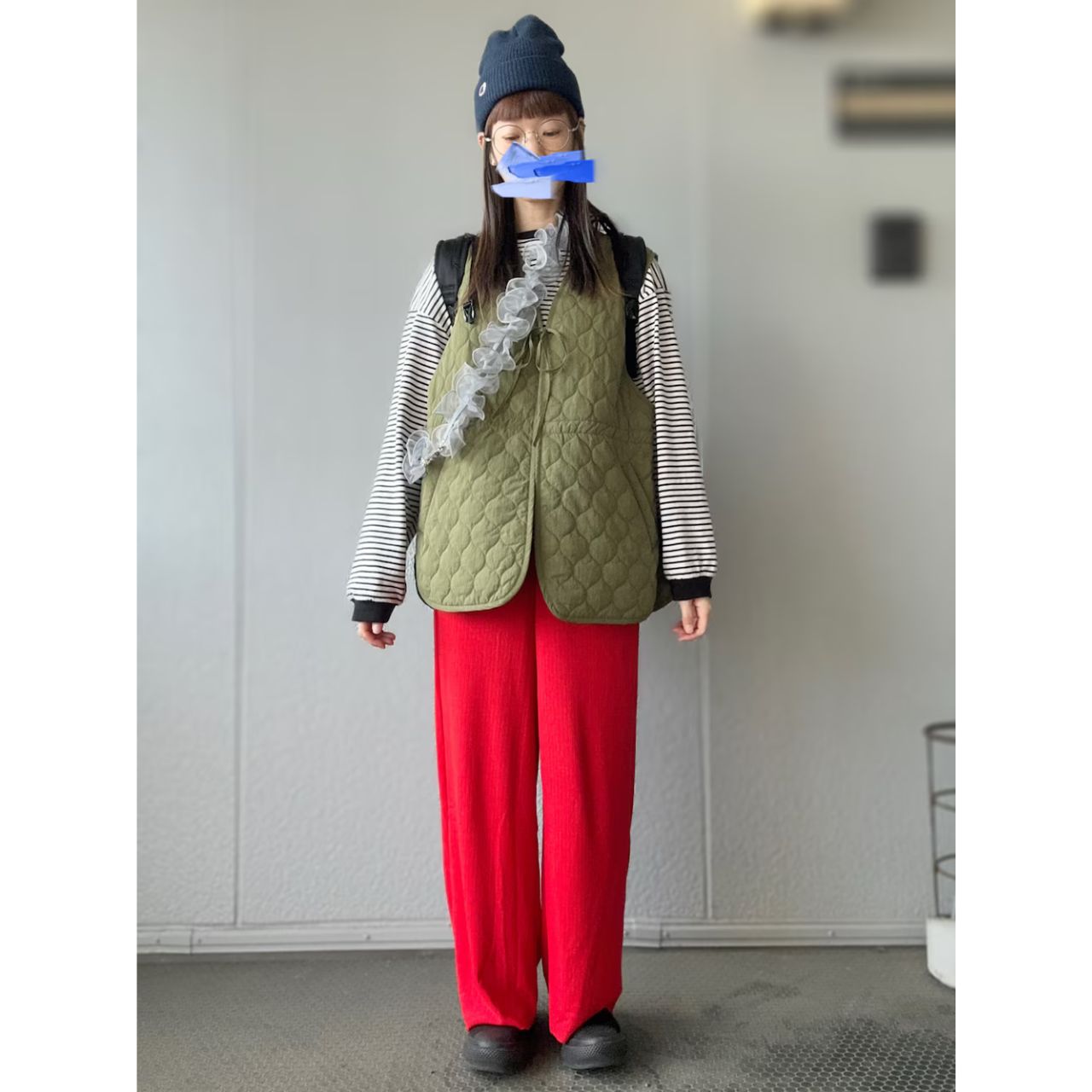 レディースのチャンピオンのニット帽のダサくないおしゃれなコーディネート例

