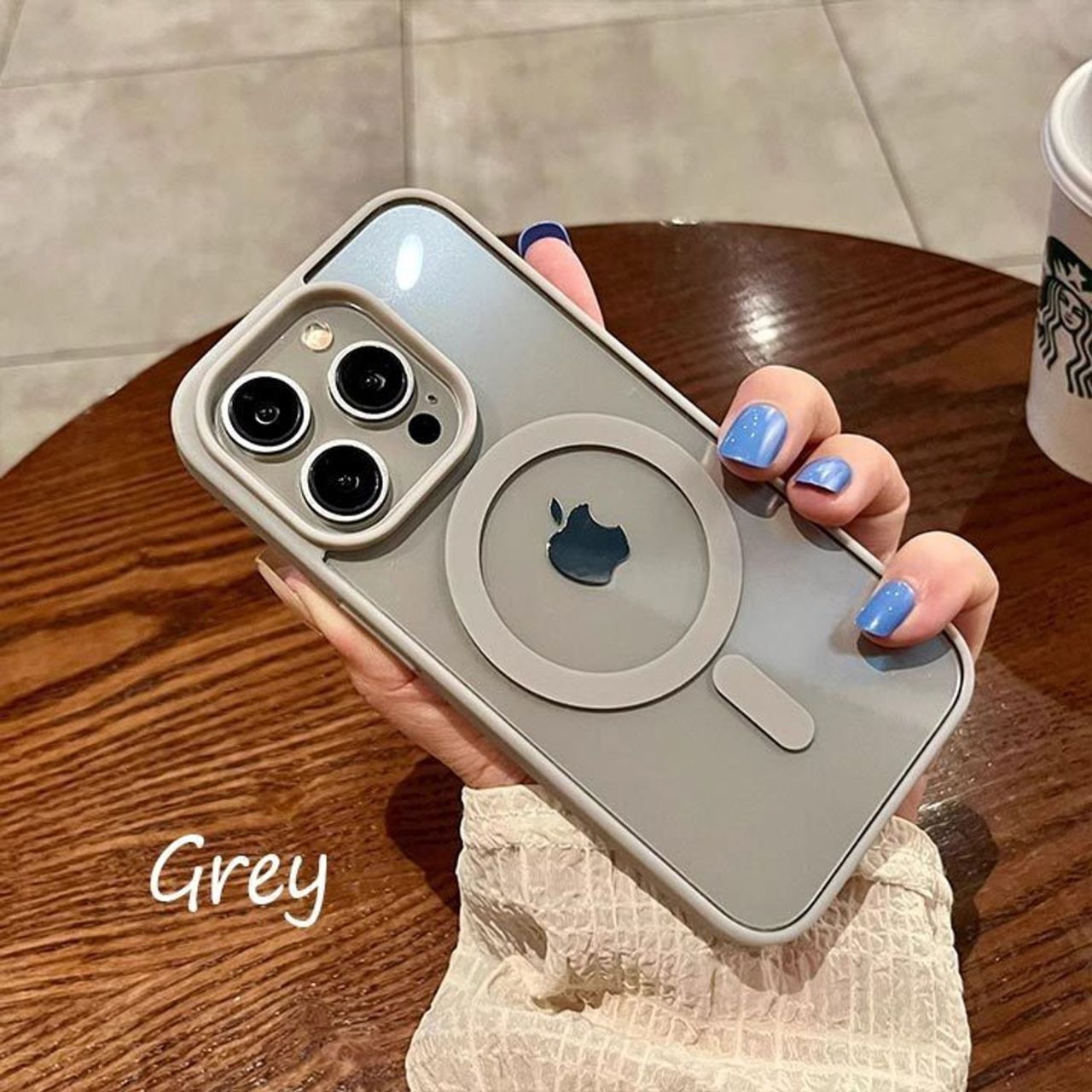 スマホのクリアケースのダサくないおしゃれなコーディネート例