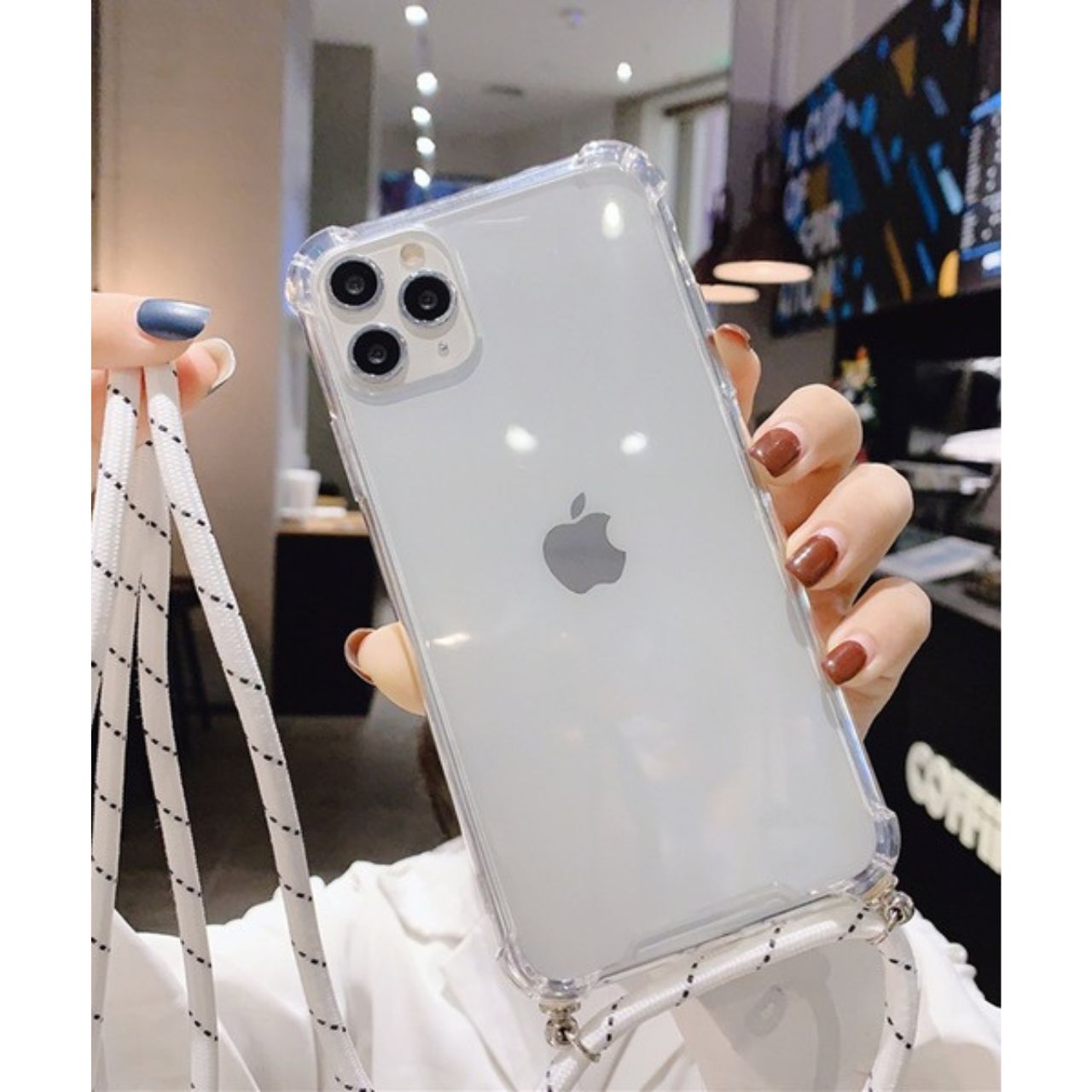 スマホのクリアケースのダサくないおしゃれなコーディネート例