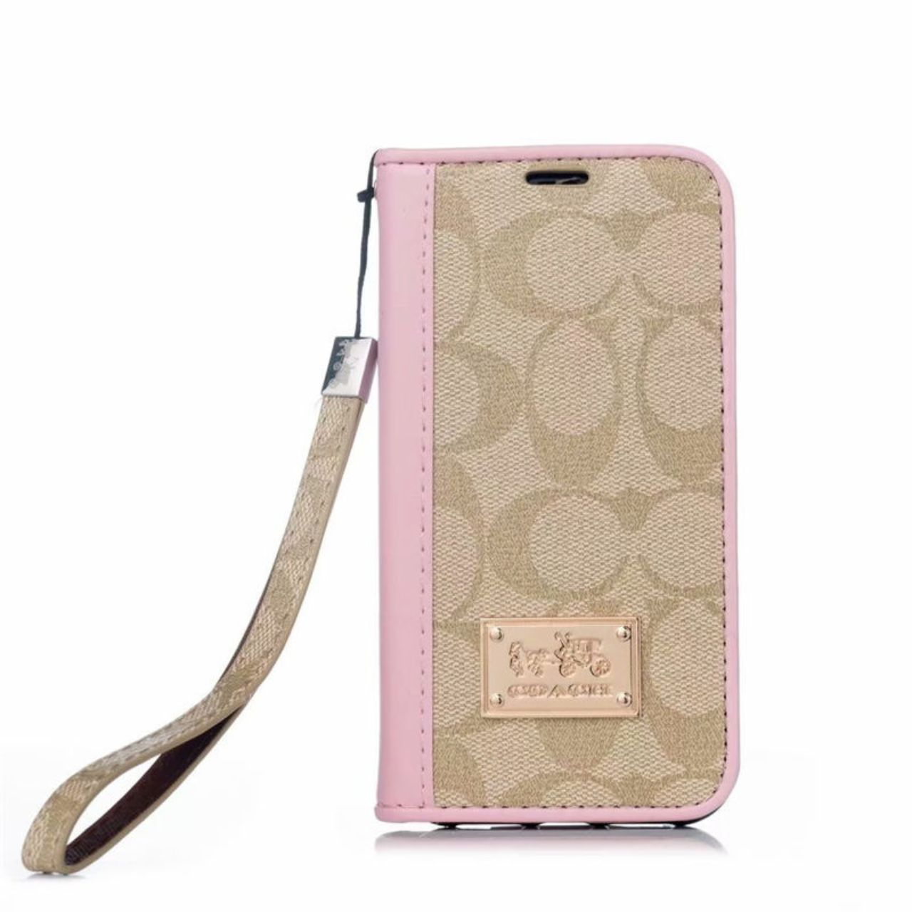 レディースのCOACHのiPhoneケースのダサくないおしゃれなコーディネート例