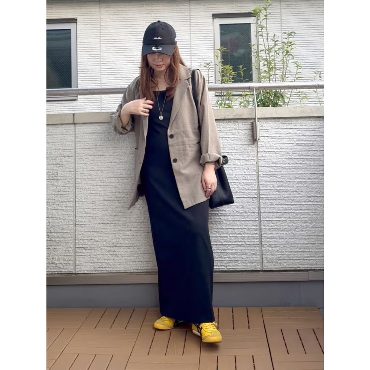 ︎レディースのコートにキャップのダサくないおしゃれなコーディネート例