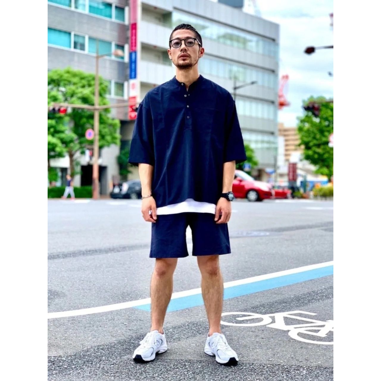 メンズのデジタル腕時計のダサくないおしゃれなコーディネート例