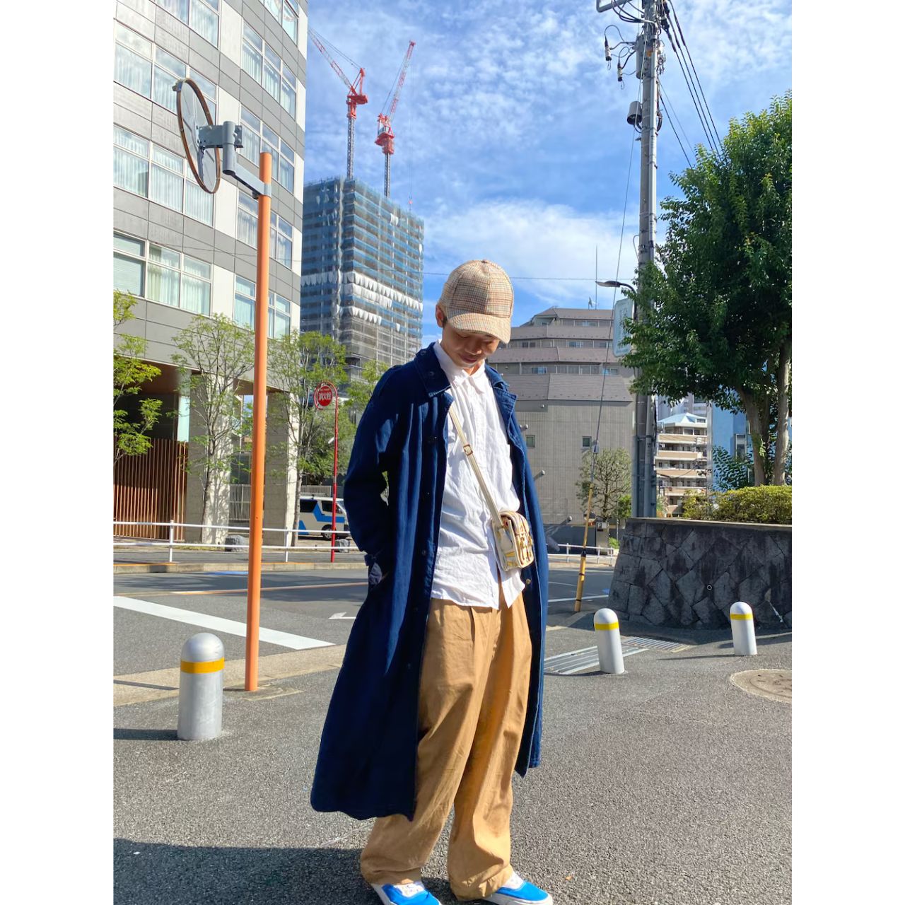 メンズのドクターマーチンのバッグのダサくないおしゃれなコーディネート例