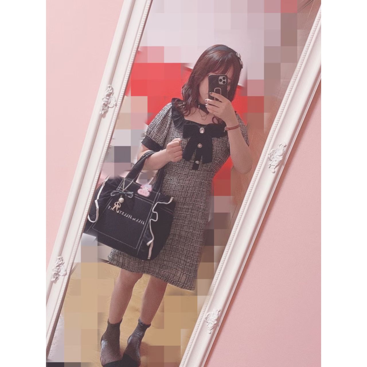 レディースのferragamoのカチューシャのダサくないおしゃれなコーディネート例
