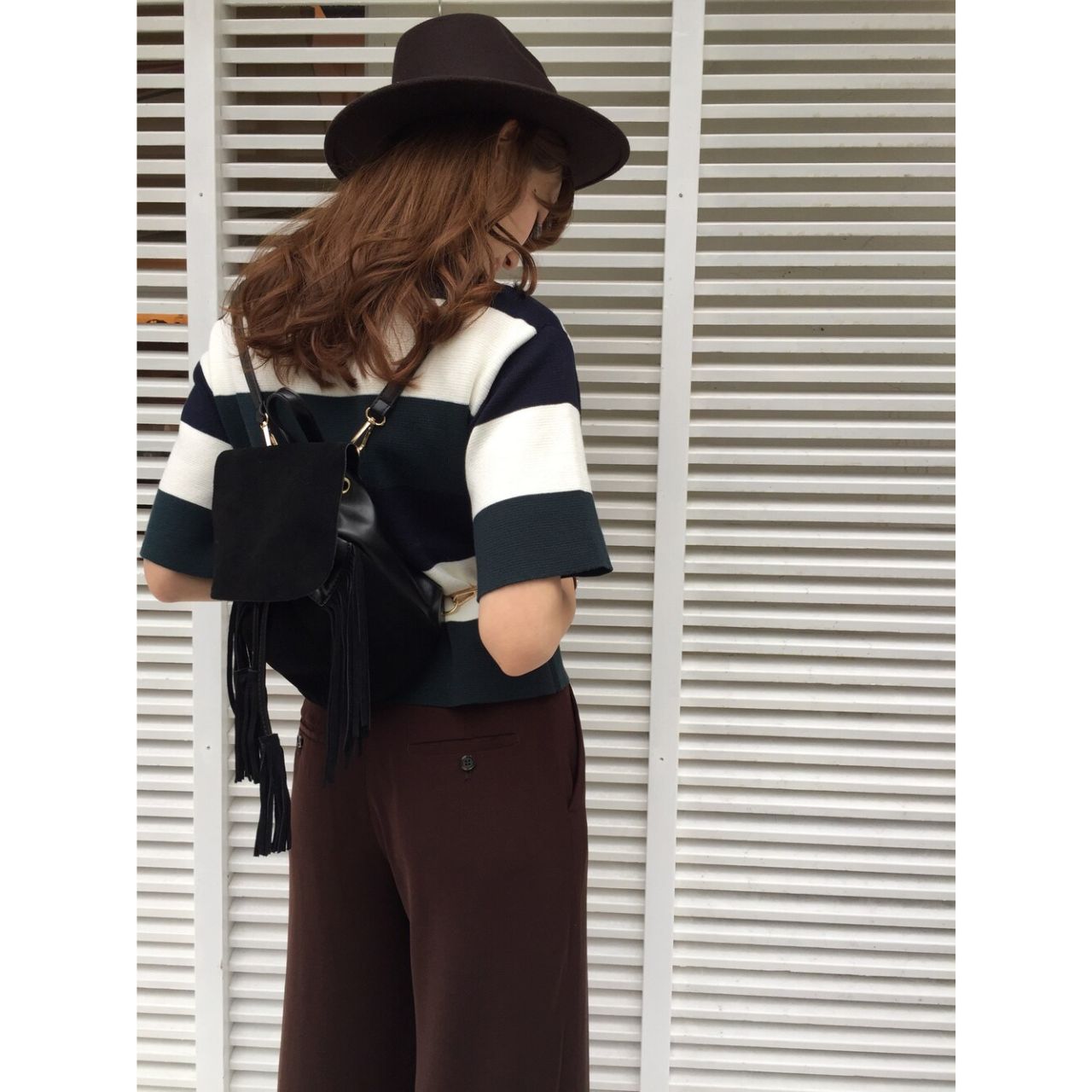 フリンジバッグのダサくないおしゃれなコーディネート例