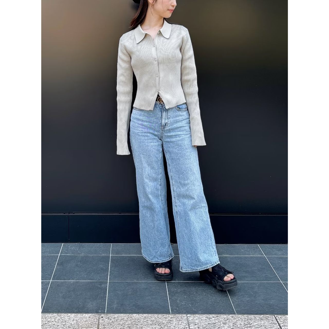レディースのGucciのベルトのおしゃれなコーディネート例