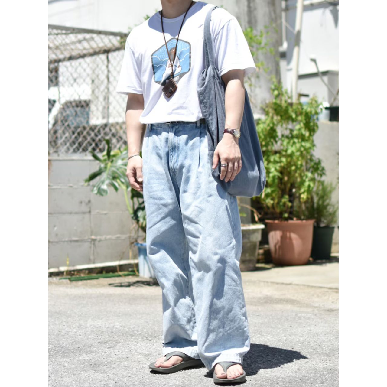 メンズのハンドメイド小物のダサくないおしゃれなコーディネート例