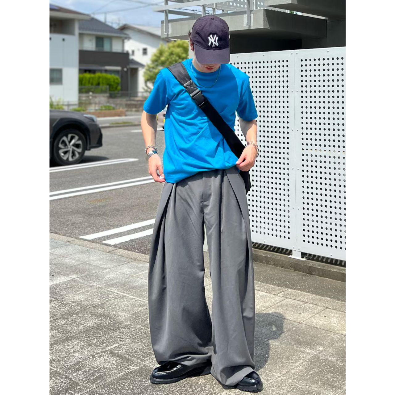 メンズのヘインズのTシャツのダサくないおしゃれなコーディネート例
