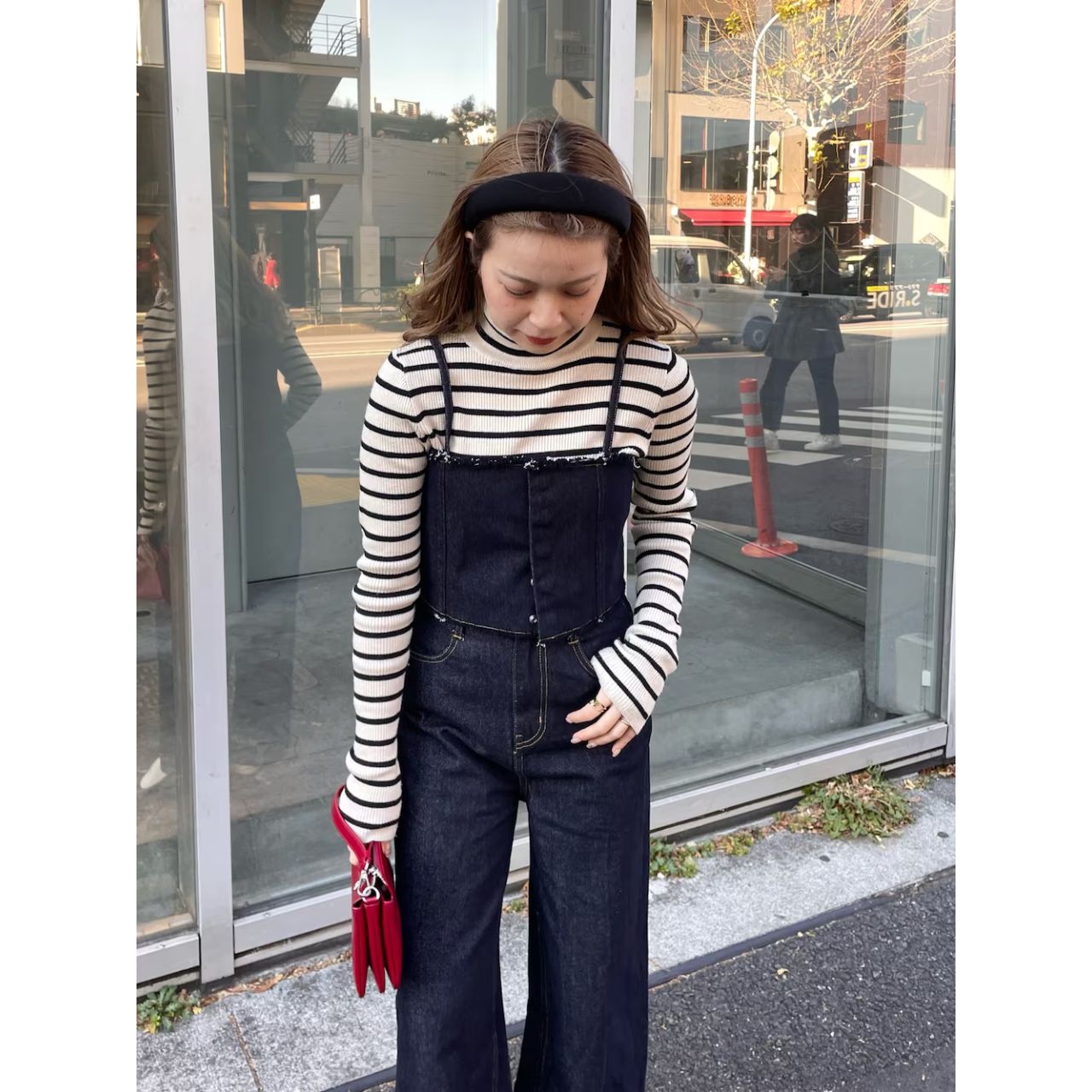 レディースの女子大生のカチューシャのダサくないおしゃれなコーディネート例