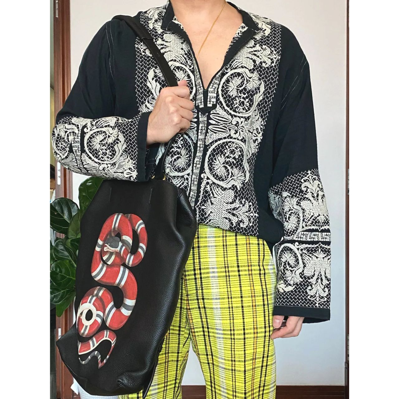 メンズのイザベルマランのバッグ・服のダサくないおしゃれなコーディネート例