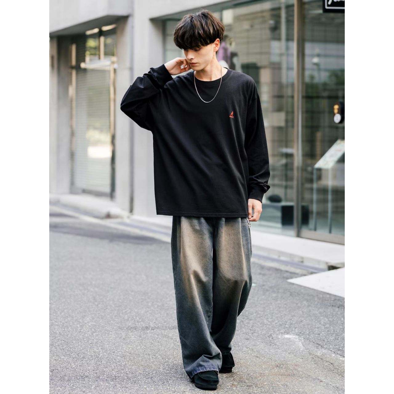 メンズのカンゴールのTシャツのダサくないおしゃれなコーディネート例