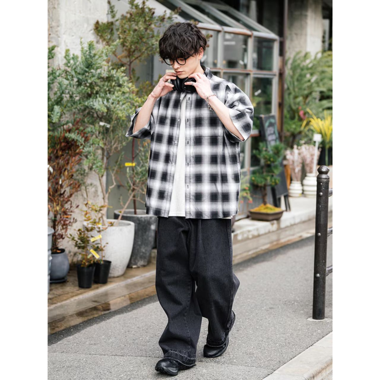 メンズのカンゴールのTシャツのダサくないおしゃれなコーディネート例