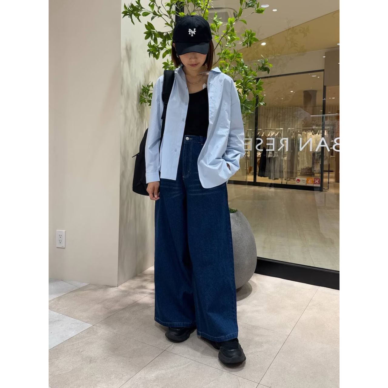 レディースのleeのリュックのダサくないおしゃれなコーディネート例
