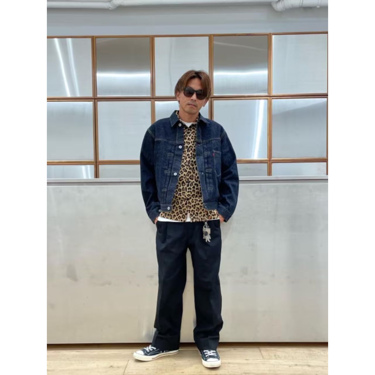メンズのヒョウ柄シャツのダサくないおしゃれなコーディネート例
