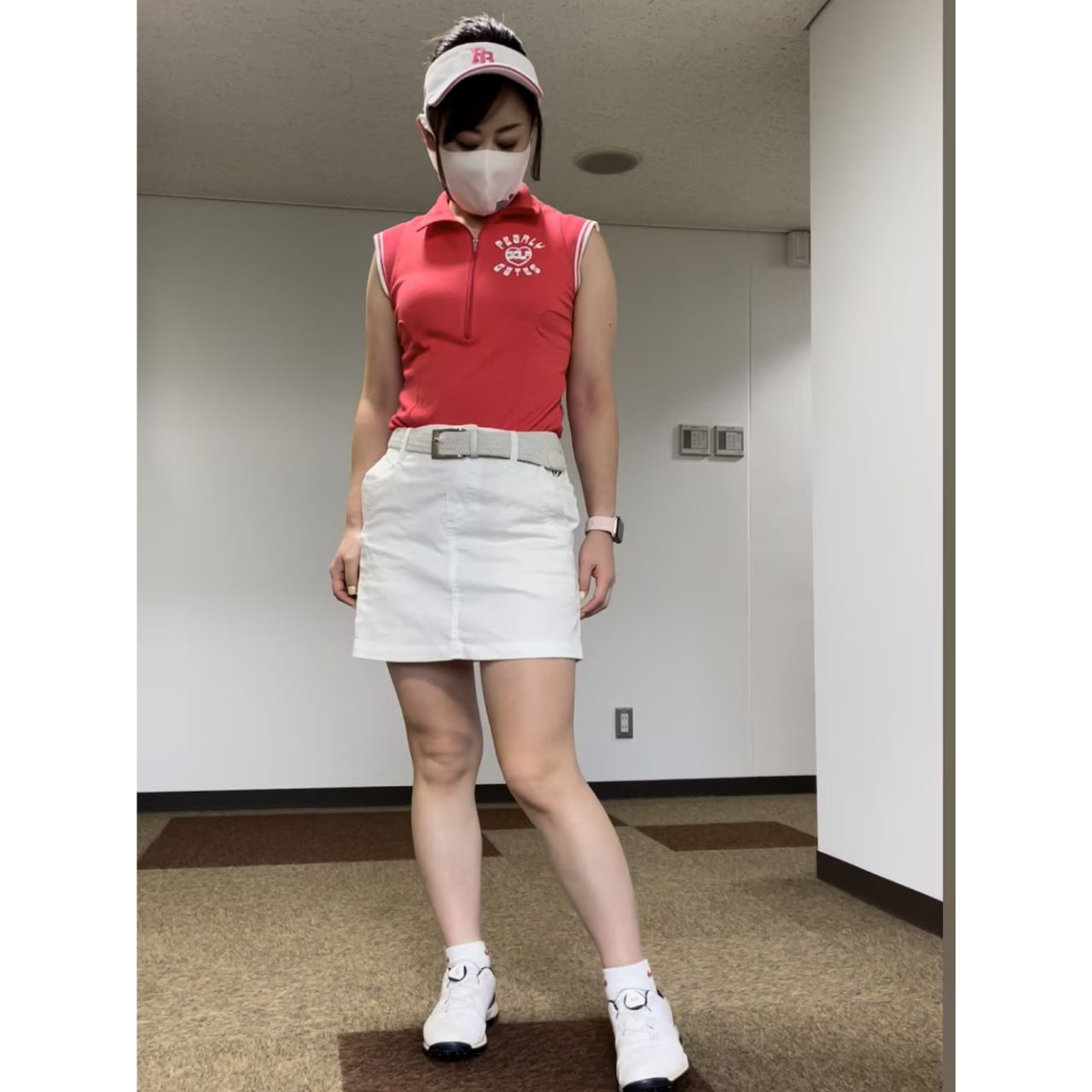 レディースのマスターバニーのおしゃれなコーディネート例