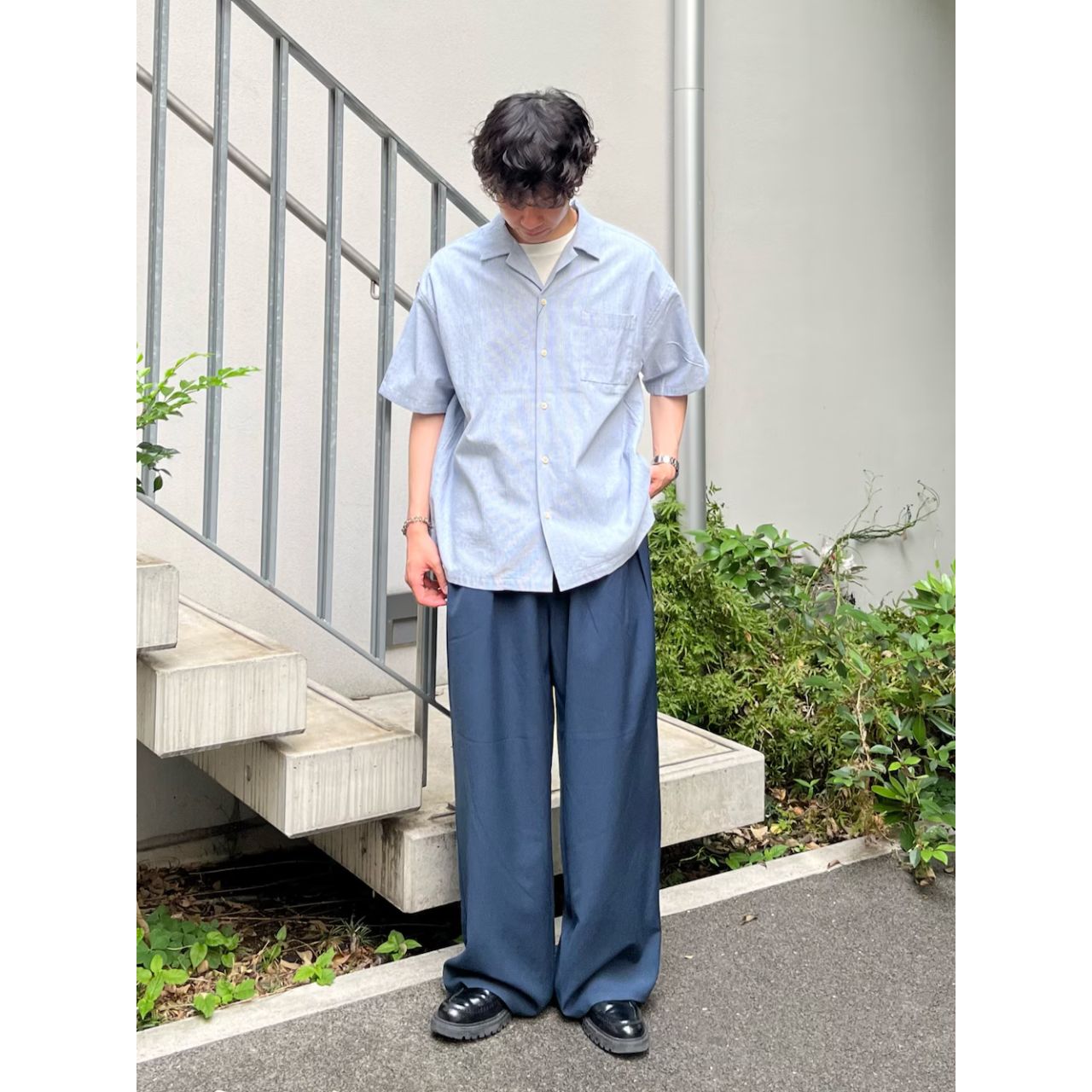 メンズのタックパンツのダサくないおしゃれなコーディネート例