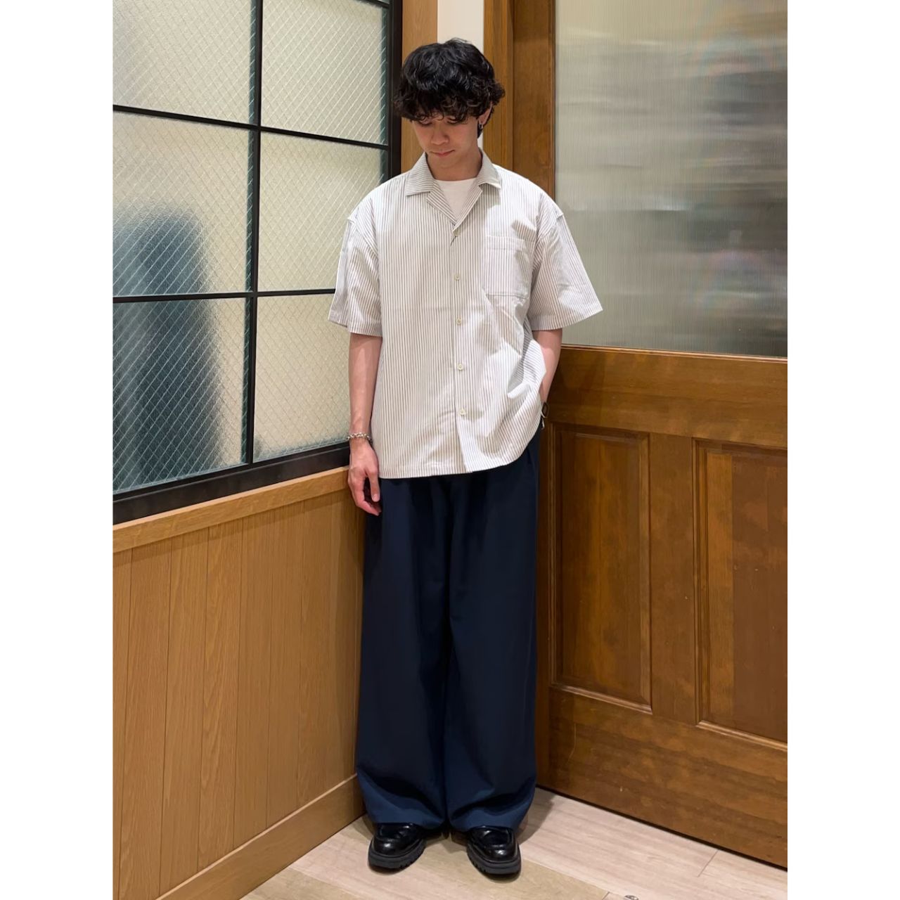 メンズのタックパンツのダサくないおしゃれなコーディネート例