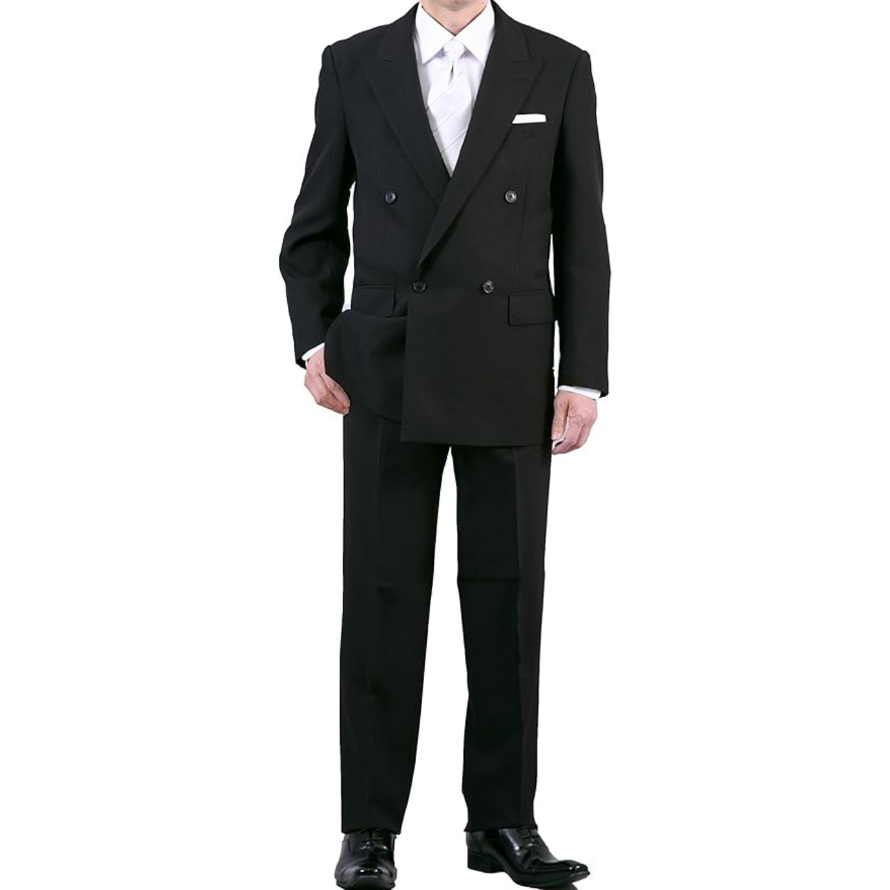 メンズの喪服でダブルスーツのダサくないおしゃれなコーディネート例