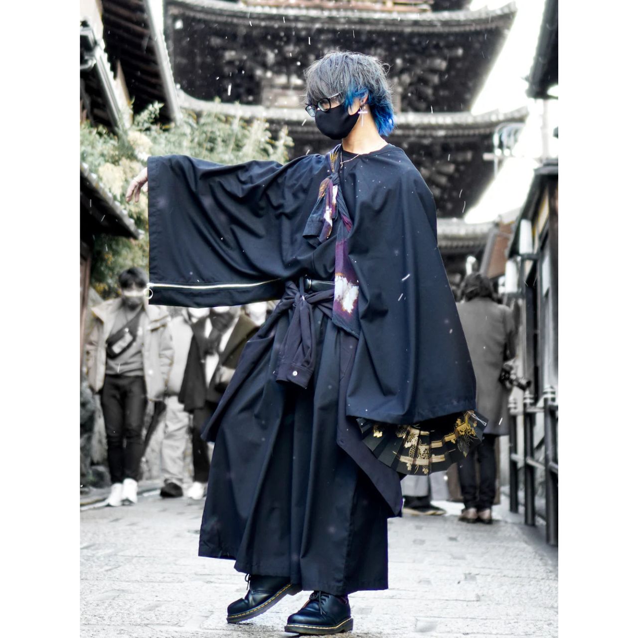 メンズのNOT CONVENTIONALのおしゃれなコーディネート例