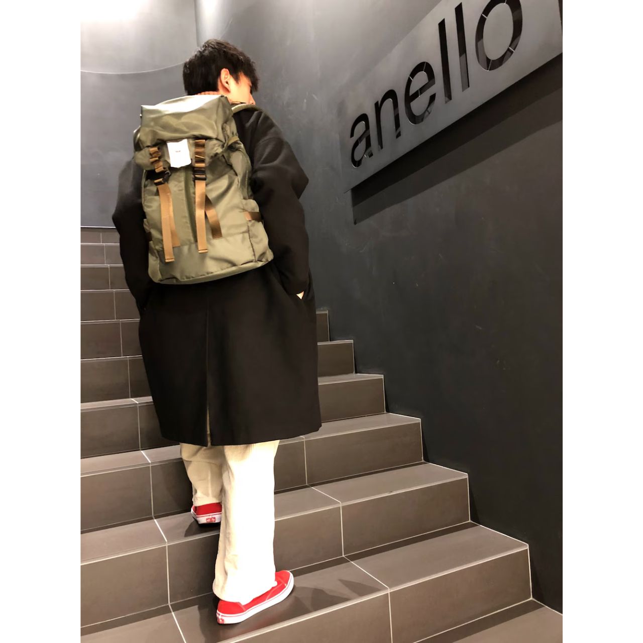 メンズのナイロンのリュックのダサくないおしゃれなコーディネート例