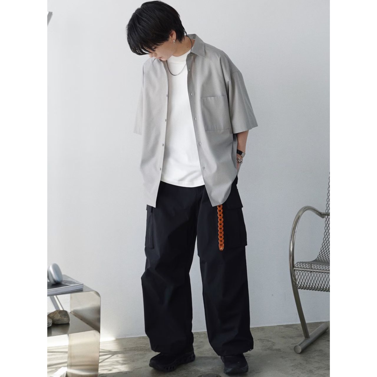 メンズのオーバーサイズTシャツのダサくないおしゃれなコーディネート例
