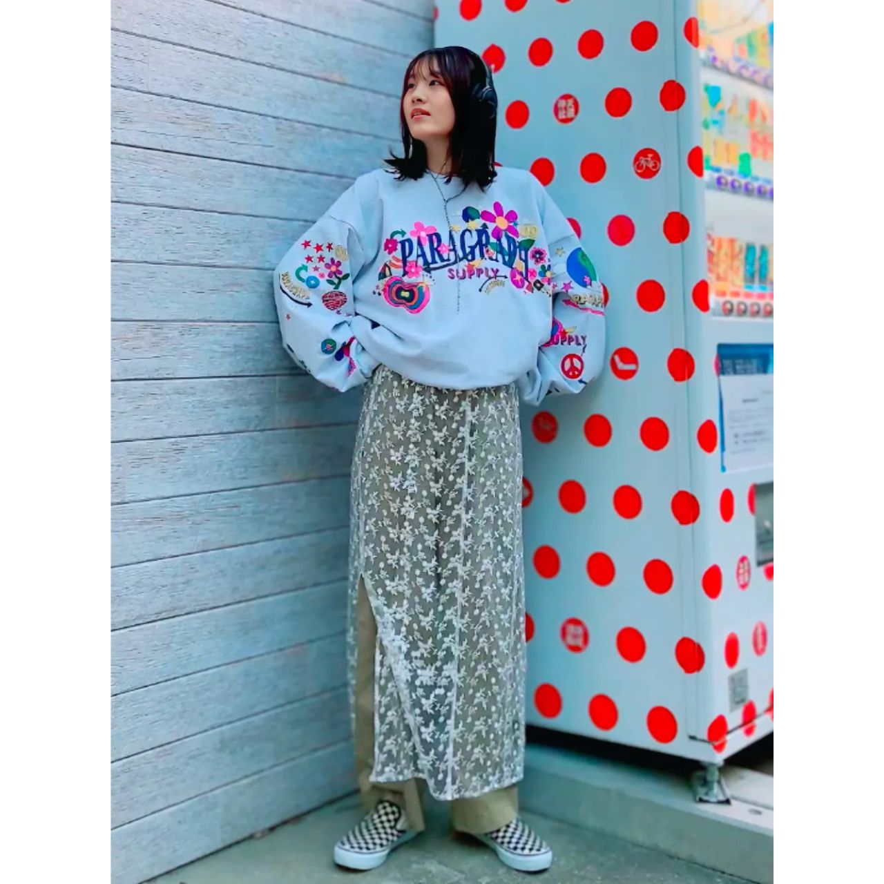 レディースのパラグラフの服のダサくないおしゃれなコーディネート例
