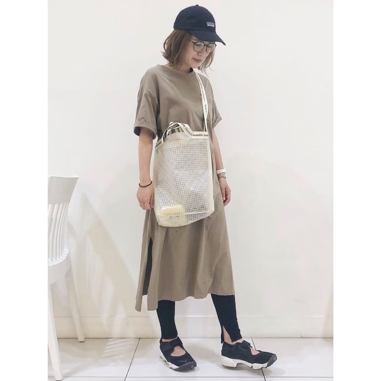 レディースのパタゴニアのキャップのダサくないおしゃれなコーディネート例
