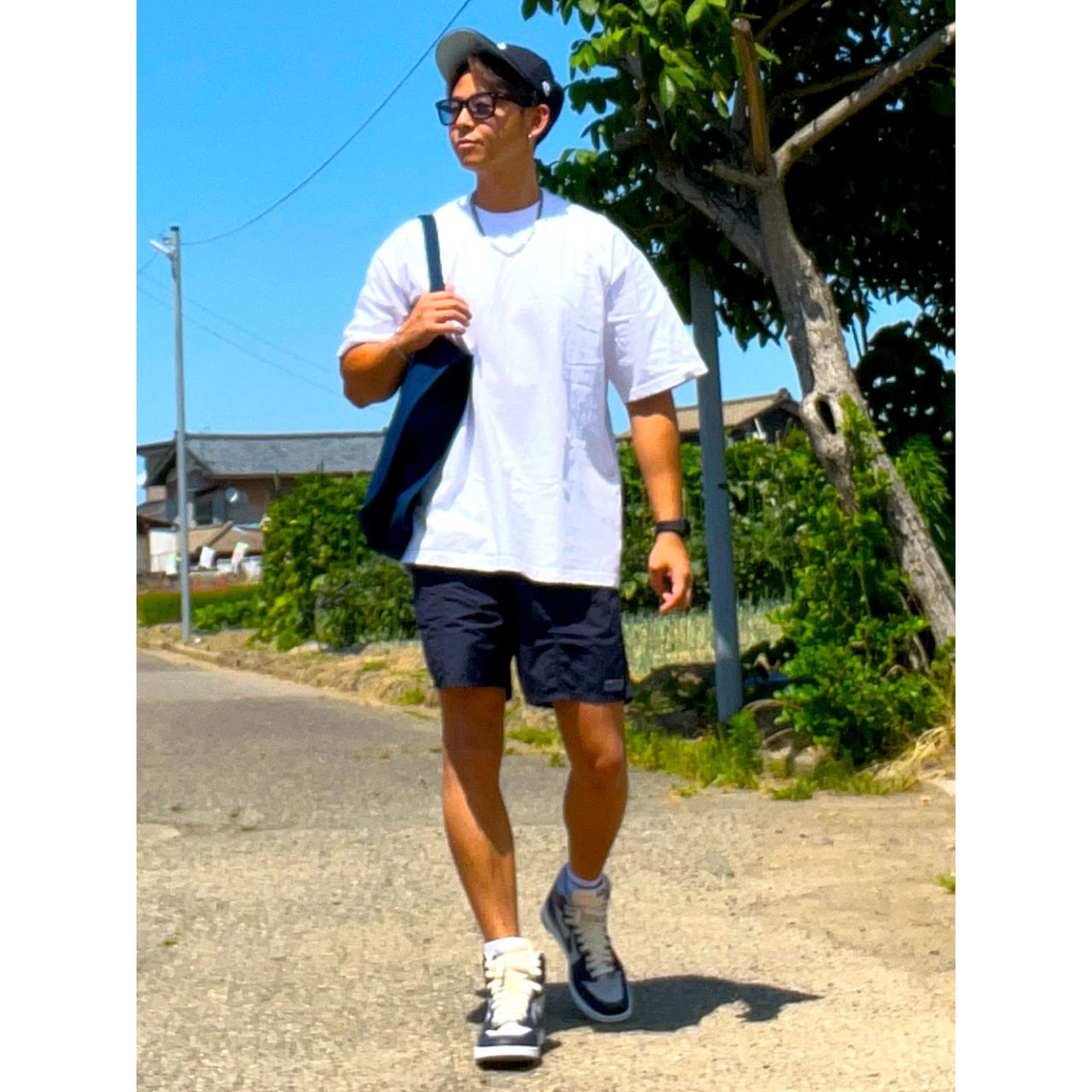 メンズのレイバンのサングラスのダサくないおしゃれなコーディネート例