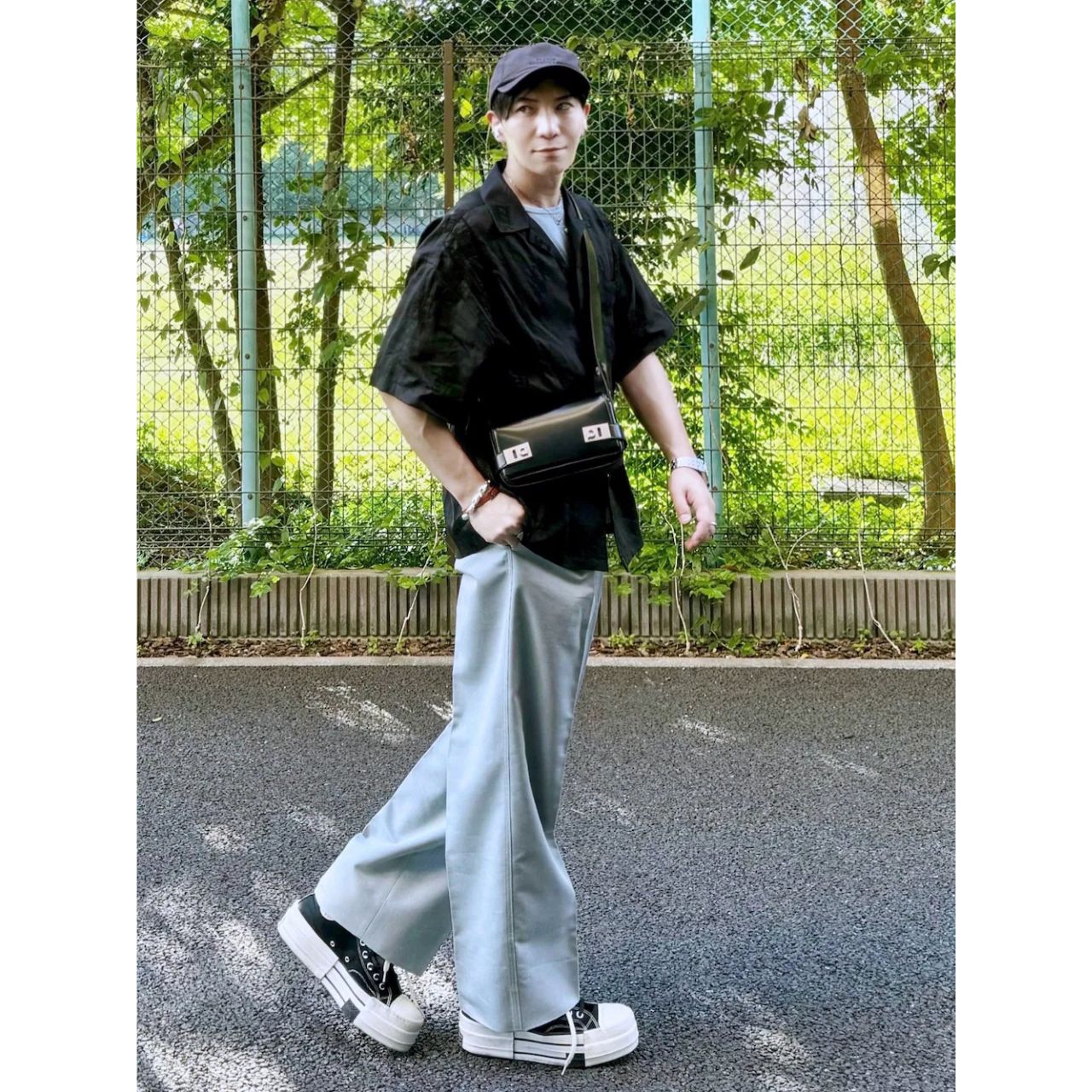 メンズのリックオウエンスのダサくないおしゃれなコーディネート例
