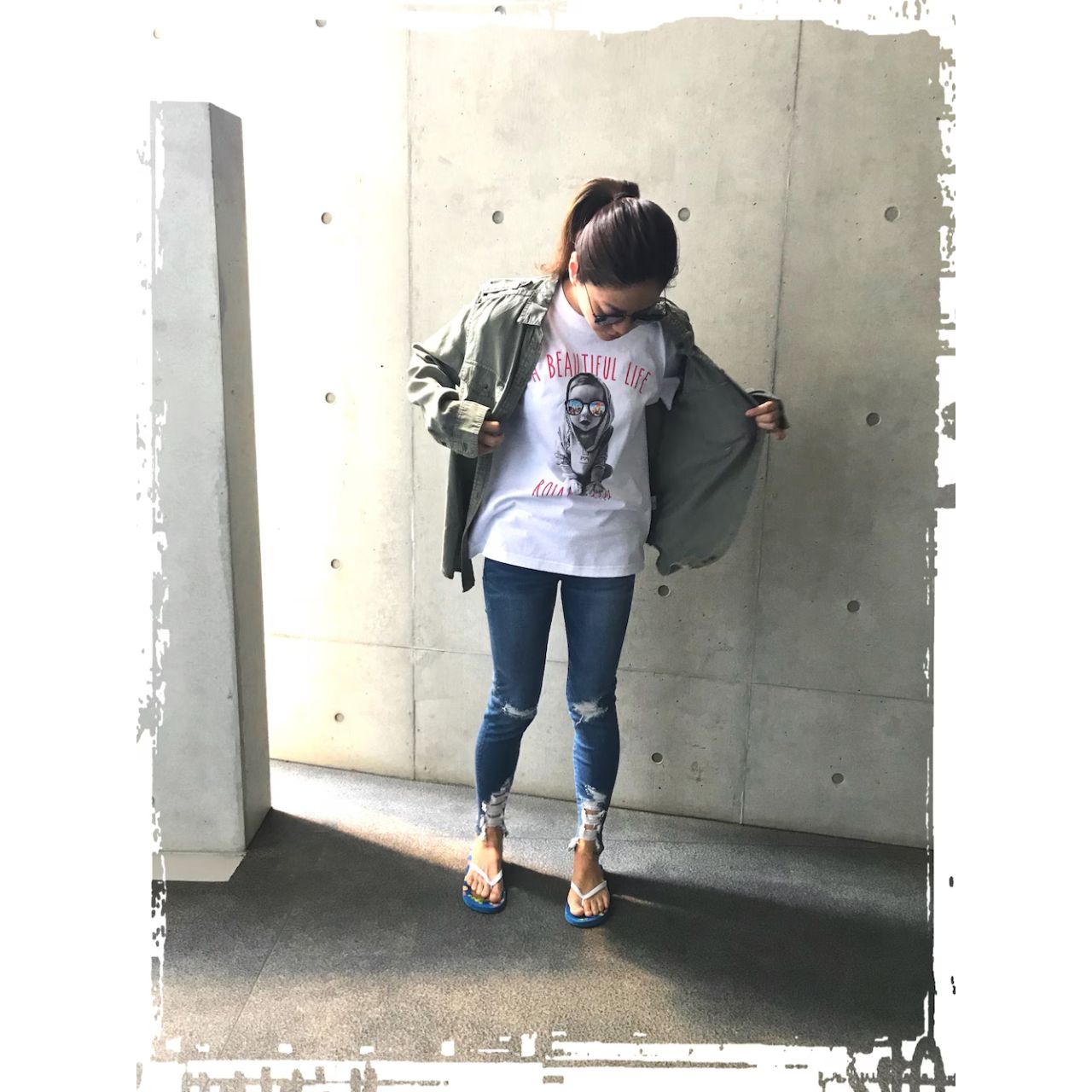 レディースのRoialのTシャツのダサくないおしゃれなコーディネート例