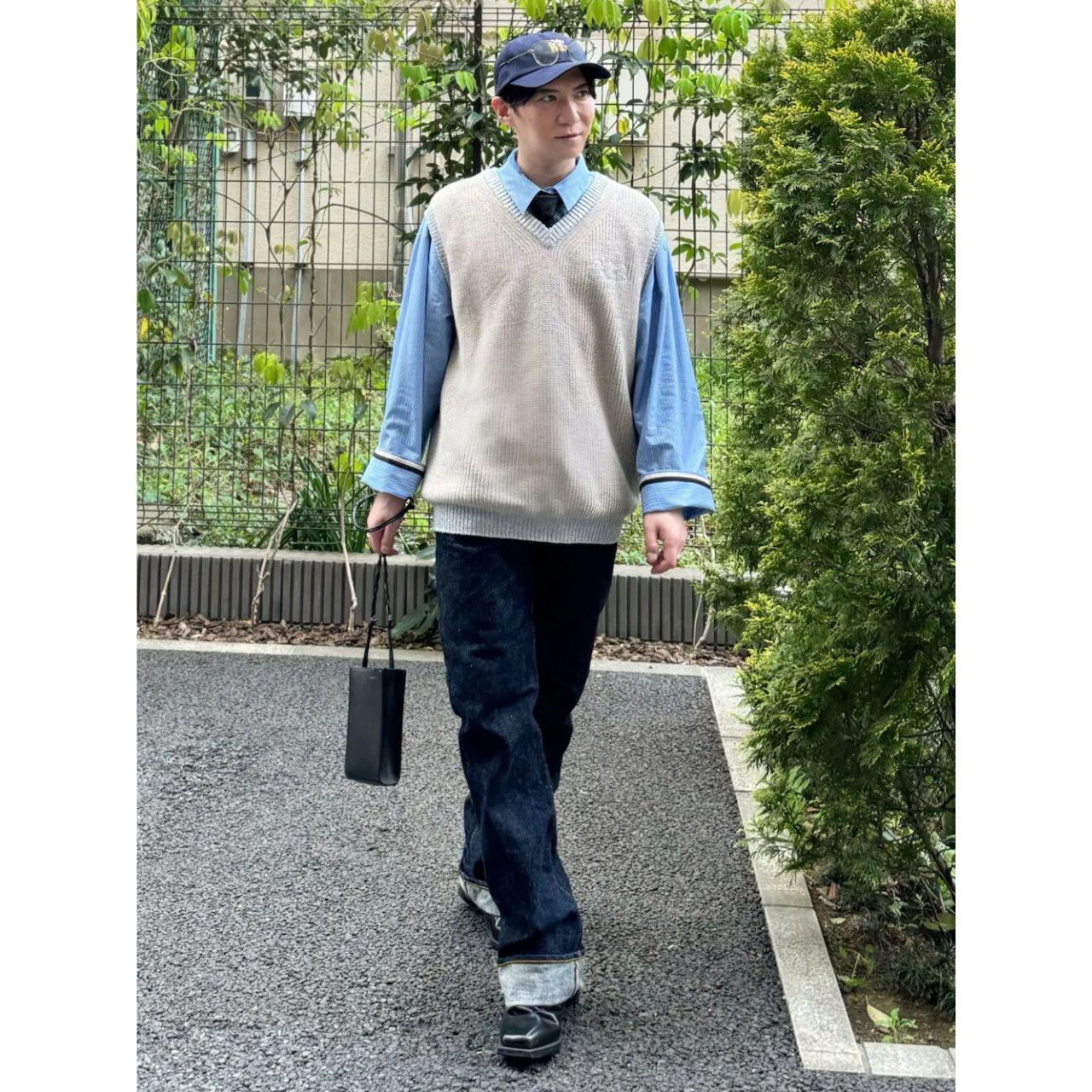 メンズのサムライジーンズのダサくないおしゃれなコーディネート例
