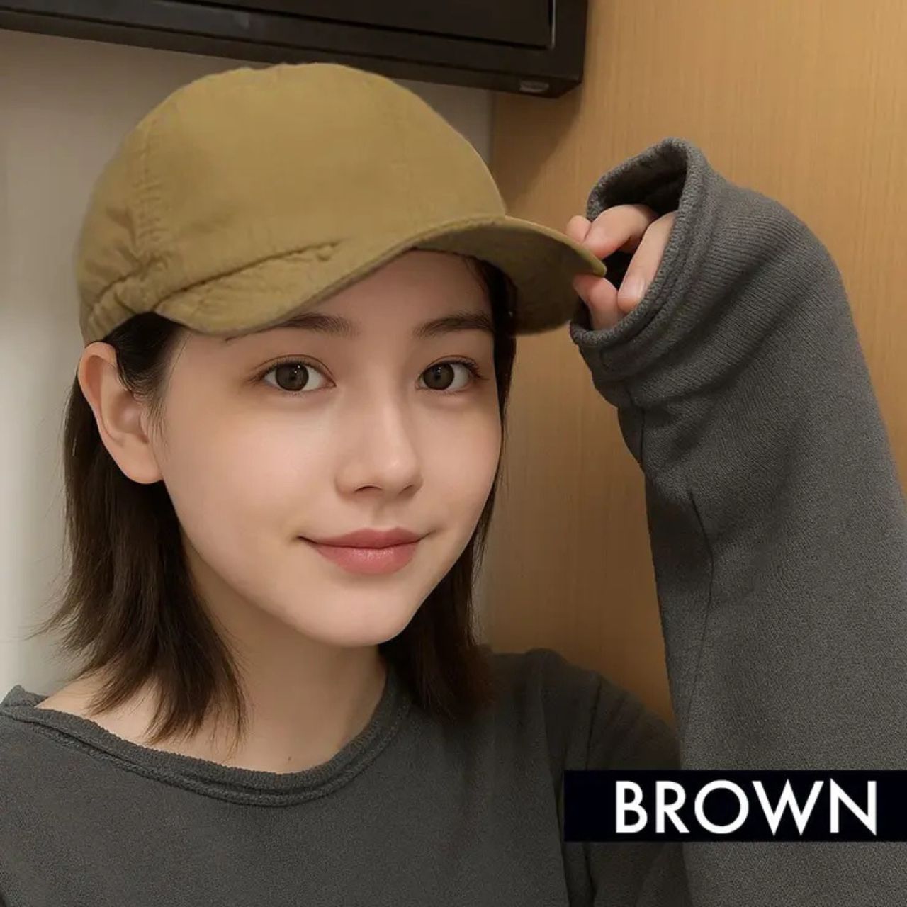 レディースの小さいキャップのダサくないおしゃれなコーディネート例
