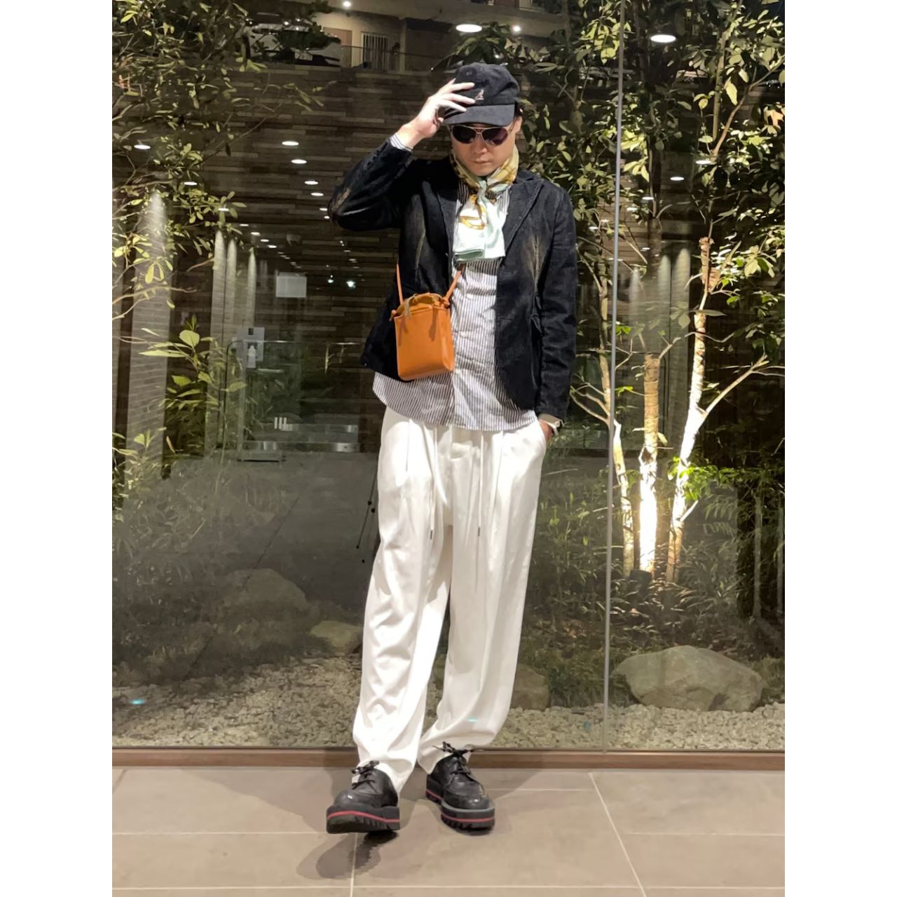 メンズのソラチナの財布のダサくないおしゃれなコーディネート例