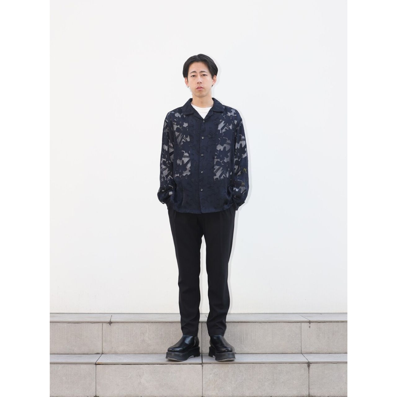 メンズのステュディオスの服のおしゃれなコーディネート例