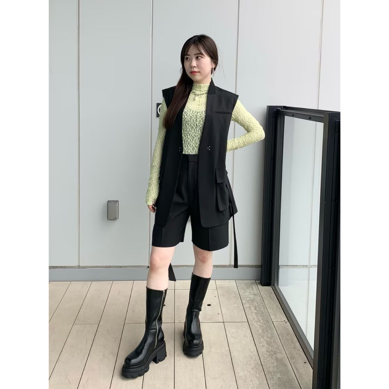 レディースのステュディオスの服のおしゃれなコーディネート例