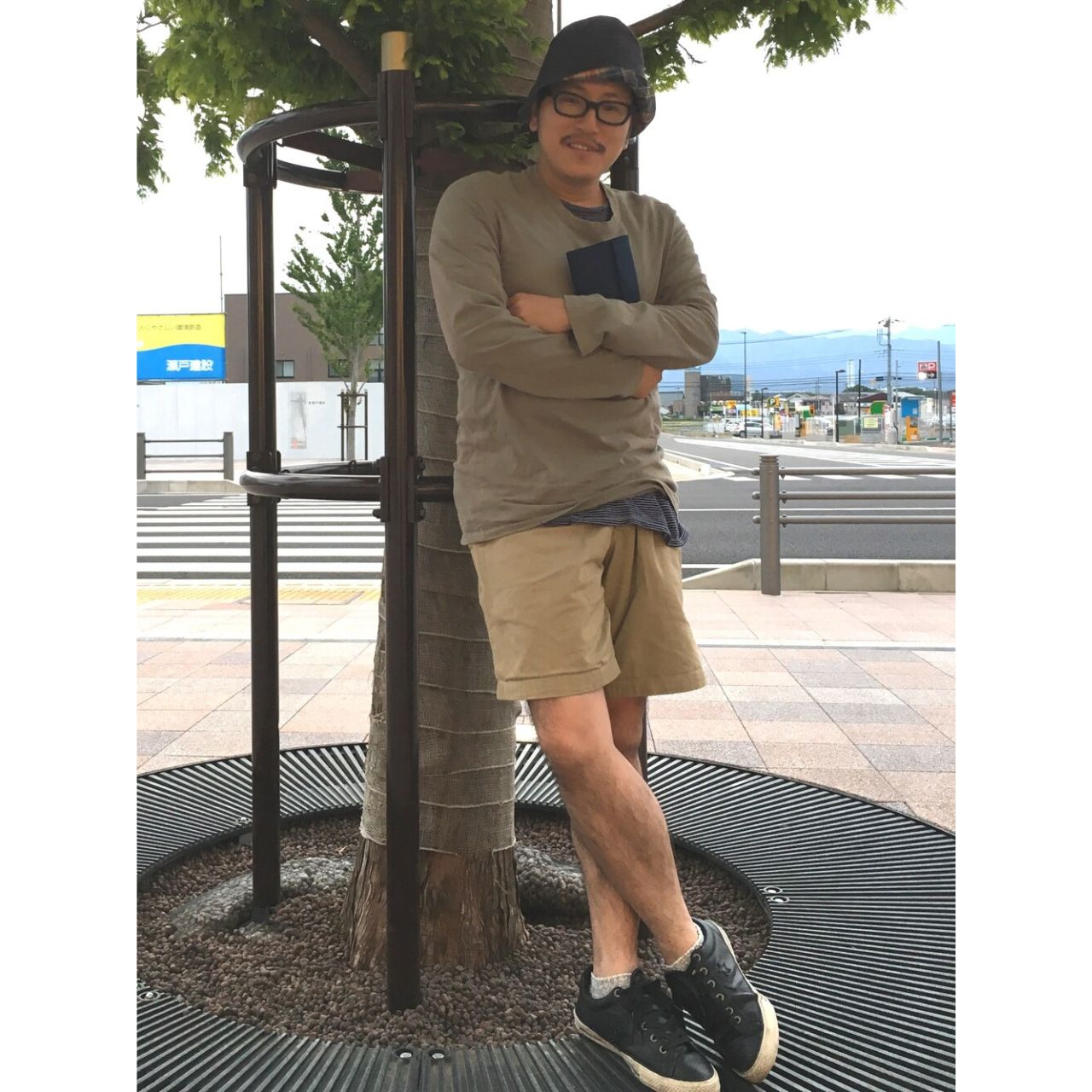 メンズのノースフェイスの財布のダサくないおしゃれなコーディネート例
