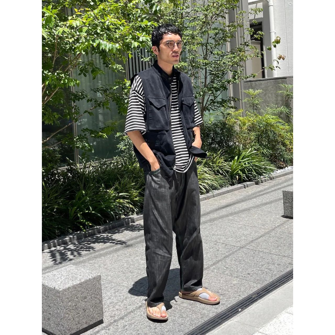 メンズのトングソックスのダサくないおしゃれなコーディネート例
