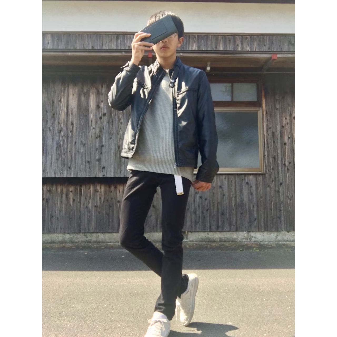 メンズのTOUGH（タフ）の財布のダサくないおしゃれなコーディネート例